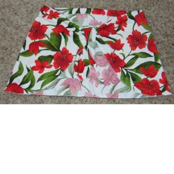 *Carabella Wrap Sarong Swimsuit Coverup White Red Green Floral Tie Waist - Picture 1 of 3